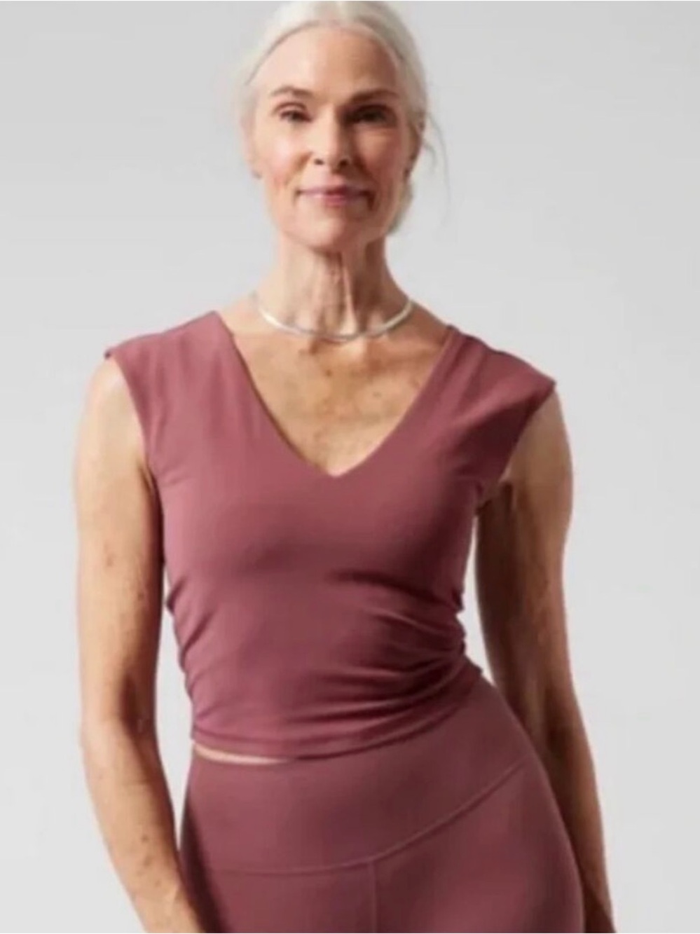 athleta Vita Free Cropped Tee Sz M UPF 50 Tawny Rose Color